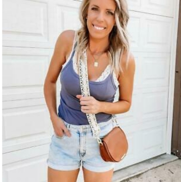 Wild Fable Highest Rise Light Acid Wash Folded Hem Jean Shorts Size 18 - Picture 1 of 10